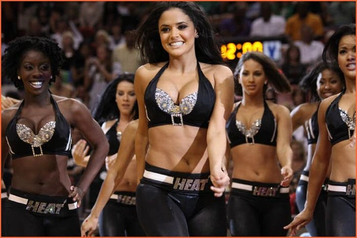 Чирлідинг у баскетболі (98 фото) – фото 44