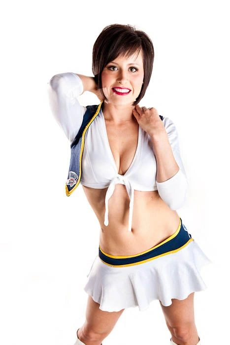 Чирлідинг у баскетболі (98 фото) – фото 85