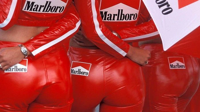 Найкращі жіночі попи з автомобільних заходів (113 фото) – фото 82