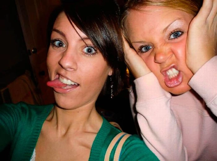 Дівчата вигинаються (64 фото) – фото 2