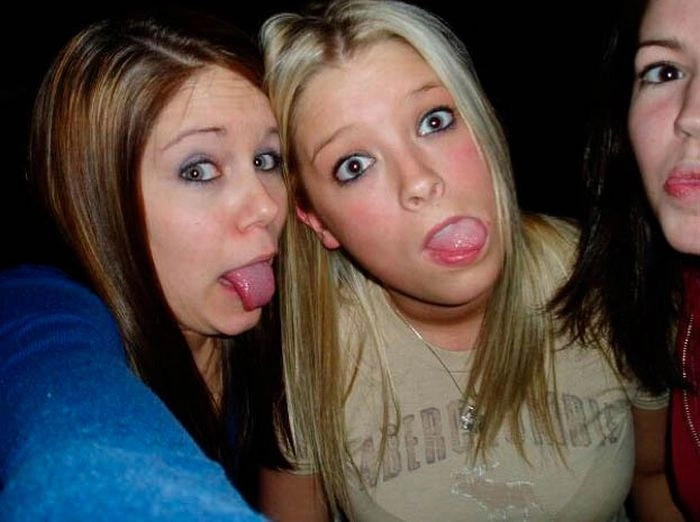 Дівчата вигинаються (64 фото) – фото 11