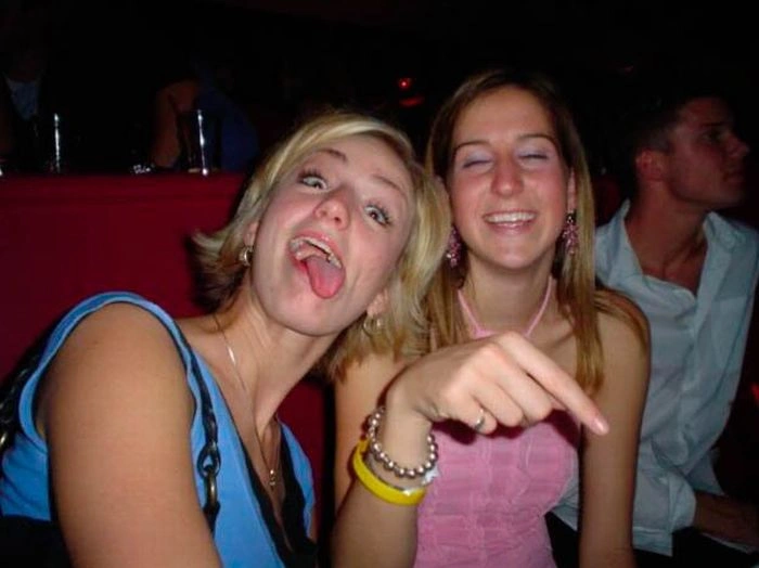 Дівчата вигинаються (64 фото) – фото 22