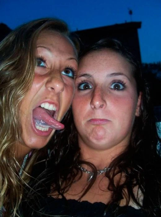 Дівчата вигинаються (64 фото) – фото 45