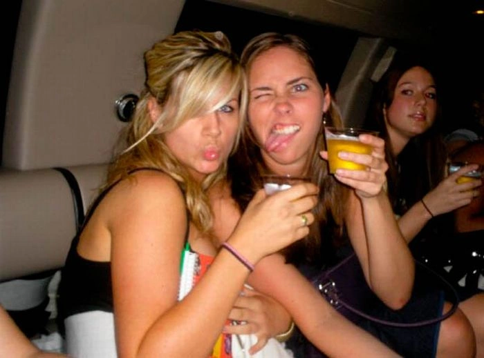 Дівчата вигинаються (64 фото) – фото 48