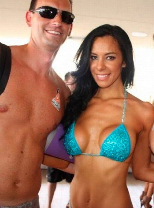 Дівчата в купальниках (59 фото) – фото 29