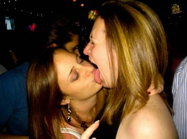 Дівчата цілуються (91 фото) – фото 21