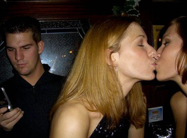 Дівчата цілуються (91 фото) – фото 50