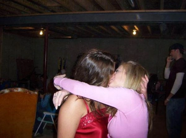 Дівчата цілуються (91 фото) – фото 68