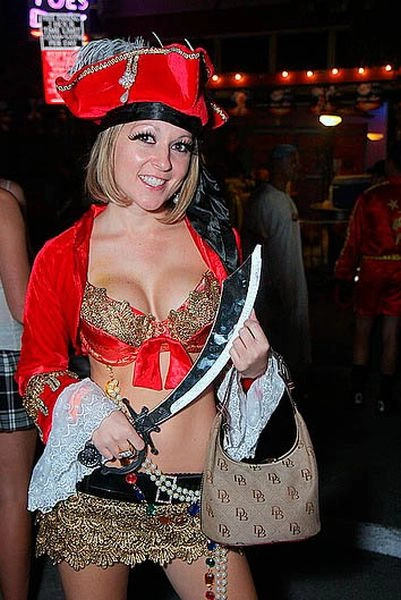 Найбільш сексуальні костюми на Хелловін (99 фото) – фото 82