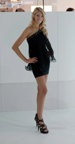 Дівчата Паризького автосалону (109 фото) – фото 9