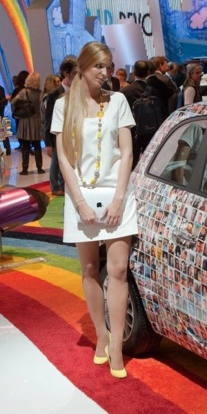 Дівчата Паризького автосалону (109 фото) – фото 50