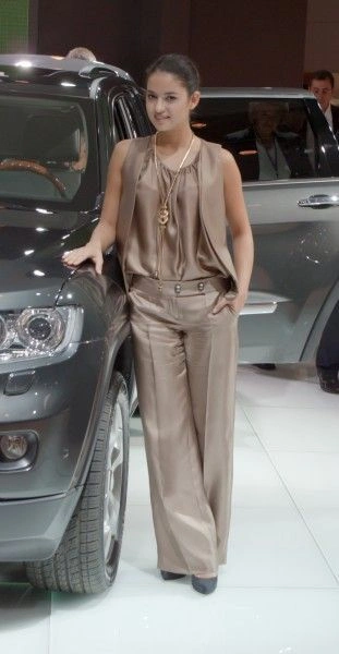 Дівчата Паризького автосалону (109 фото) – фото 53