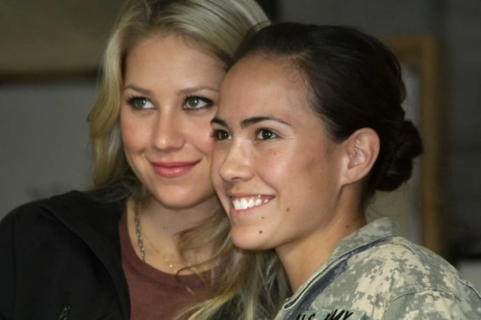 Гарні дівчата в військовій формі різних країн світу (60 фото) – фото 21