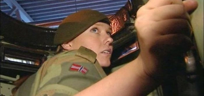 Гарні дівчата в військовій формі різних країн світу (60 фото) – фото 33