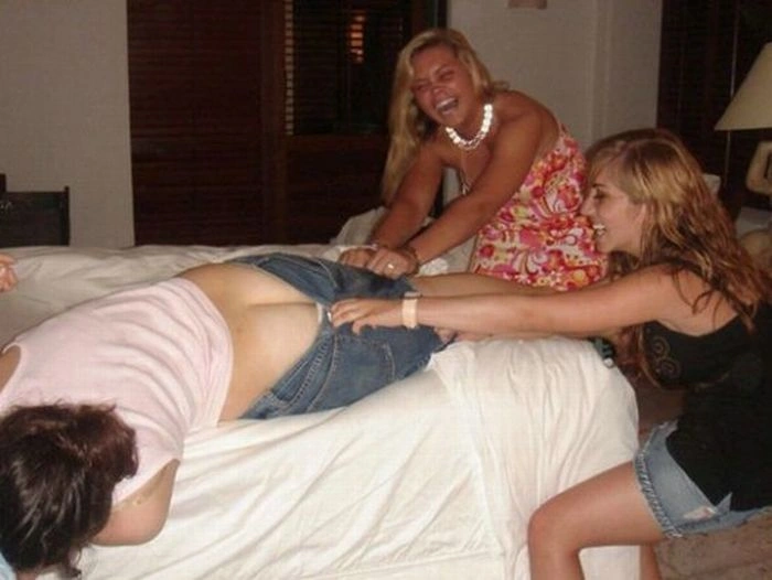 П'ятничні п'яні дівчата (119 фото) – фото 75