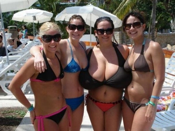 Дівчата з великими грудьми (40 фото) – фото 28