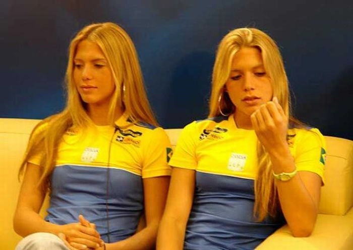 Гарні і сексуальні близняшки (38 фото) – фото 34