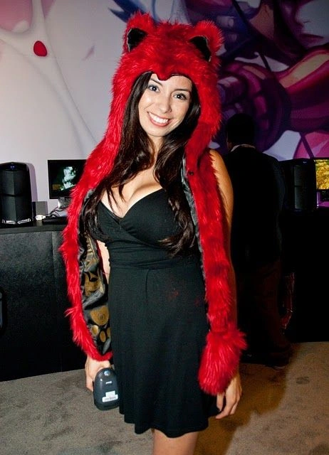 Дівчата з виставки комп'ютерних ігор (64 фото) – фото 19