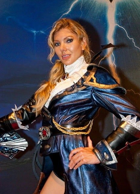 Дівчата з виставки комп'ютерних ігор (64 фото) – фото 22