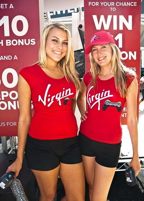 Дівчата з виставки комп'ютерних ігор (64 фото) – фото 24