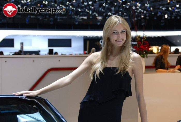 Дівчата на автовиставці в Женеві (110 фото) – фото 19