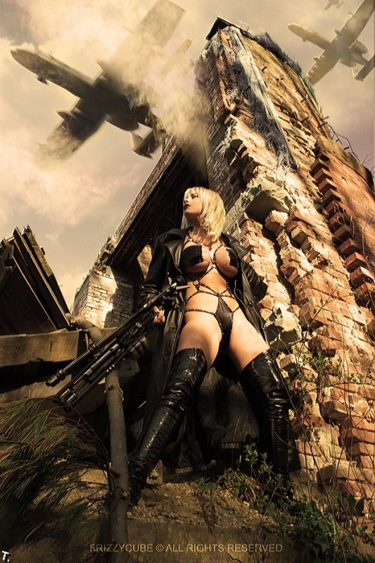 Дівчата зі зброєю (30 фото) – фото 18