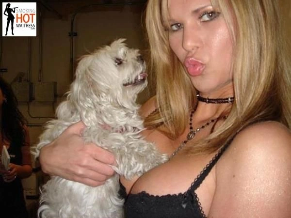 Найкрасивіші офіціантки (69 фото) – фото 43