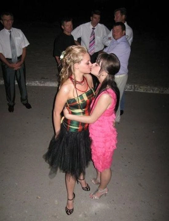 Випускниці 2009 року. Ще одна підбірка (81 фото) – фото 28