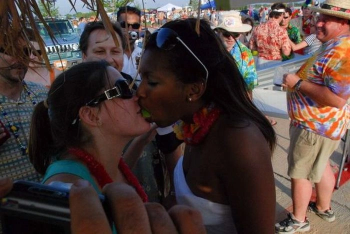 Дівчата та текіла (19 фото) – фото 14