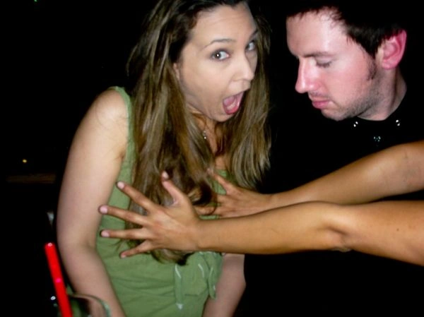 Дівчата лапають одна одну за груди (66 фото) – фото 15