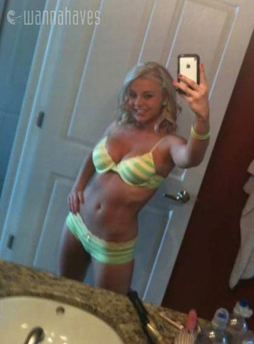 Сексуальні дівчата та iPhone (23 фото) – фото 20