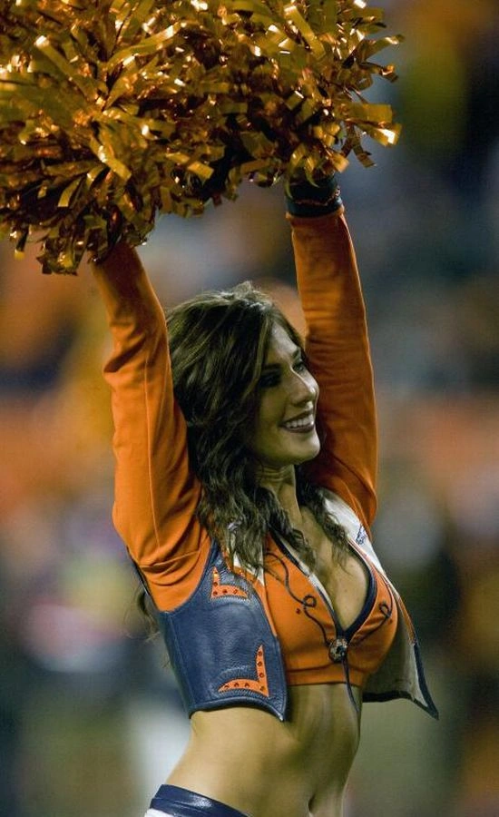 Дівчата з групи підтримки (32 фото) – фото 17