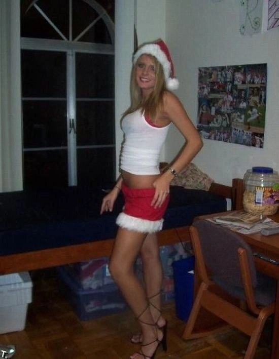 Сексуальні снігурочки (183 фото) – фото 76