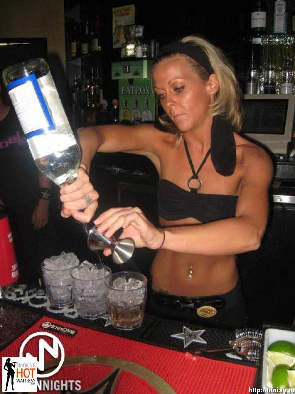 Найсексуальніші барменші США (120 фото) – фото 24