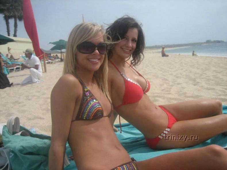 Чарівна підбірка чарівних дівчат у купальниках (62 фото) – фото 55