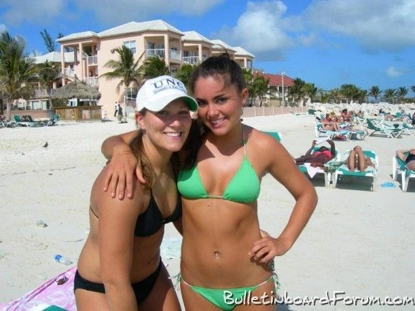 Дівчата в бікіні (150 фото) – фото 48