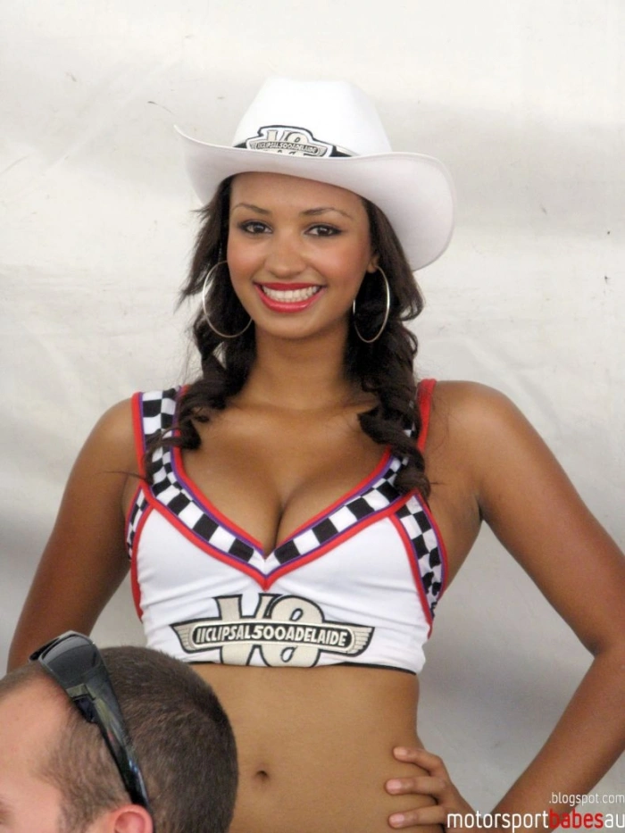 Дівчата з Clipsal 500 – фото 9