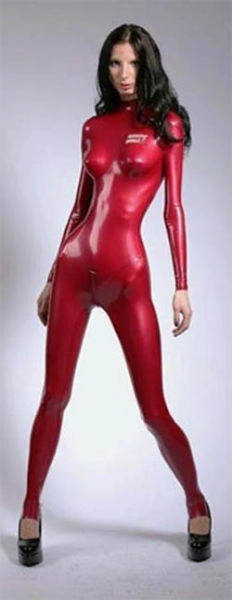 Іоана Спангенберг - модель з шокуючим тілом (16 фото + відео) – фото 11