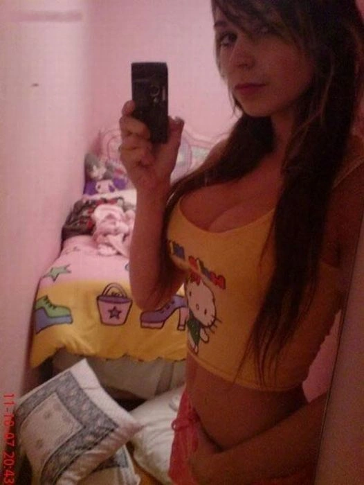 Чарівні дівчата з Facebook. Частина 2 (84 фото)