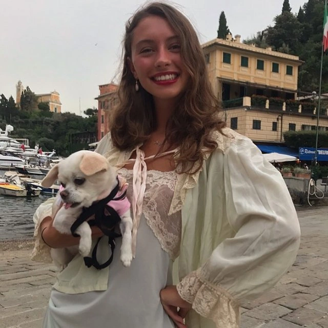 Подивіться на Айріс Лоу - дочку актора Джуда Лоу, яка занадто швидко виросла (14 фото) – фото 7