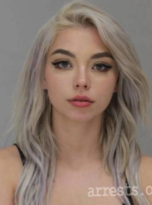 Красиві злочинки (10 фото) – фото 5