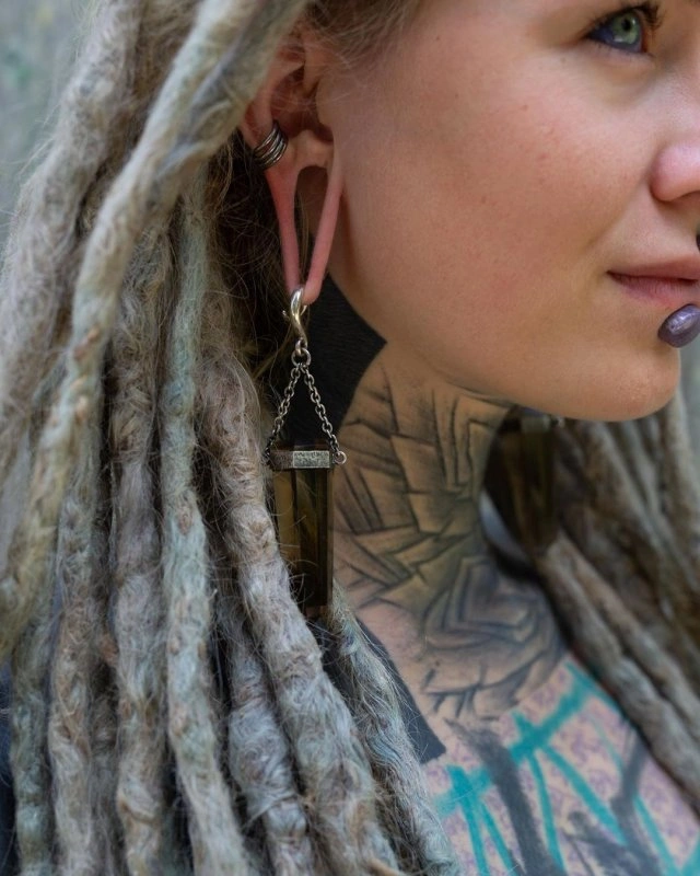 Анускатз - німецька тату-модель, зовнішній вигляд якої може налякати (20 фото) – фото 7