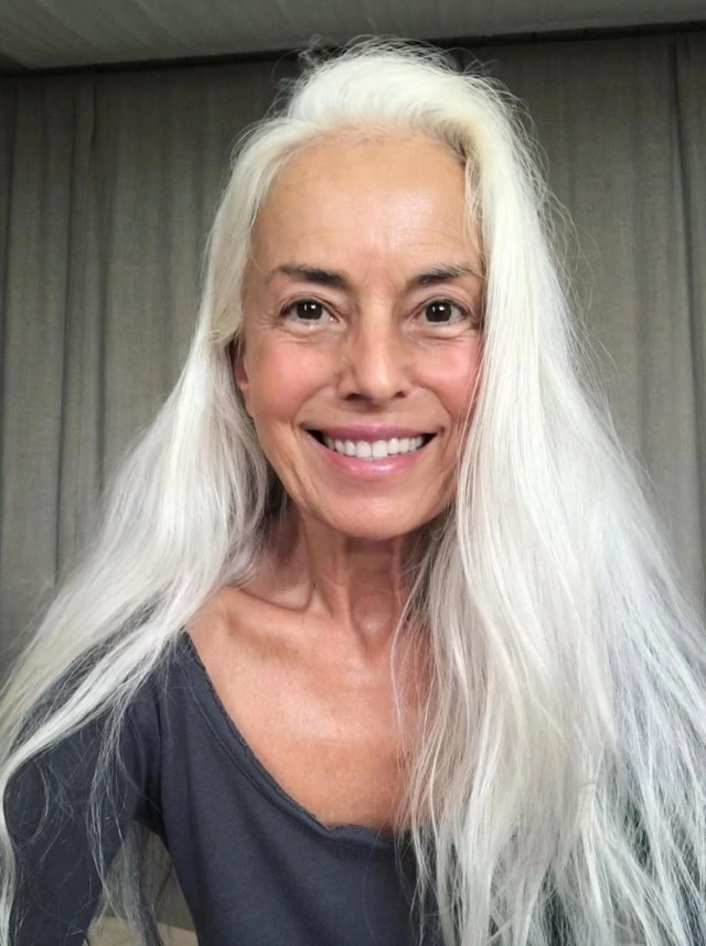 Яземіна Россі доводить, що старіти можна красиво (9 фото) – фото 5