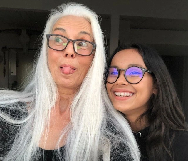 Яземіна Россі доводить, що старіти можна красиво (9 фото) – фото 9