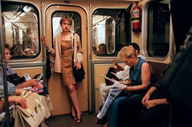 Дівчата з 90-х: різні, але все одно чарівні (15 фото) – фото 6