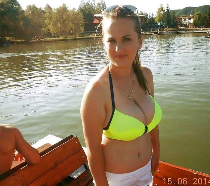 Дівчата з пишним і природним бюстом (25 фото) – фото 10