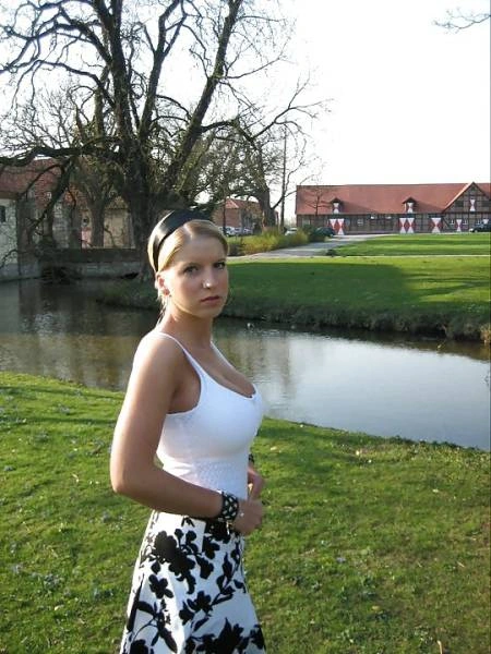 Дівчата з пишним і природним бюстом (25 фото) – фото 18