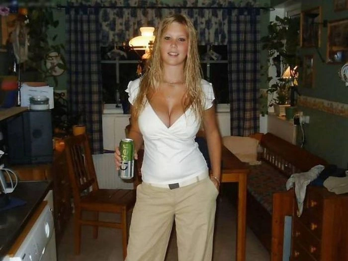 Дівчата з пишним і природним бюстом (25 фото) – фото 19