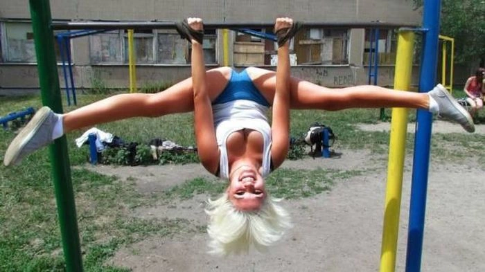 Неймовірно гнучкі дівчата (42 фото)