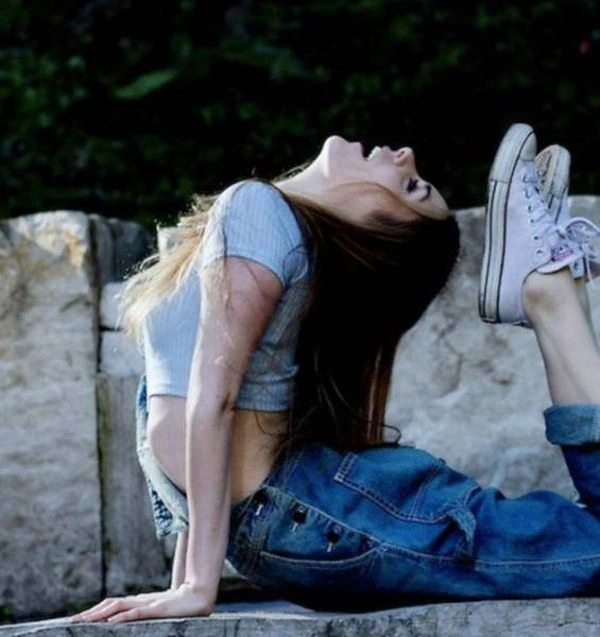 Дівчата в комбінезонах (39 фото)